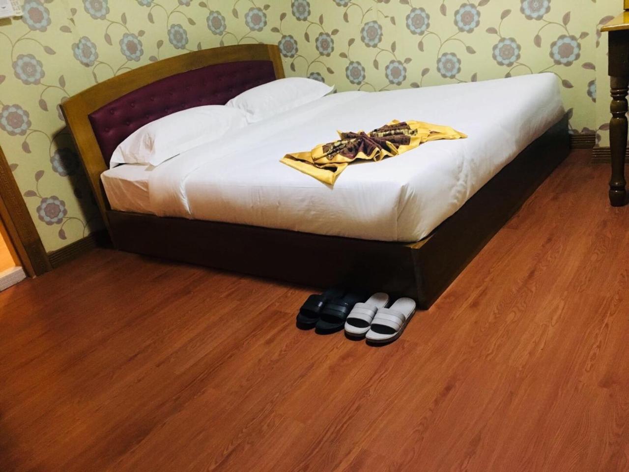 C & Y Hotel Yangon Exterior foto